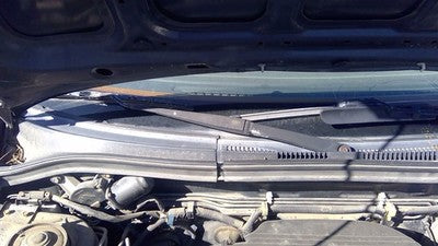 1998-2005 Subaru Forester Passenger Right Windshield Wiper Arm Oem Blade Lever