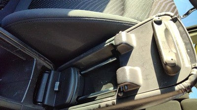 12-20 Dodge Journey Center Console Lid Only Oem Arm Rest Fold Down Black X9