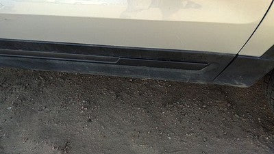 2016-2017 Ford Explorer Passenger Right Front Moulding From Door Oem Trim Strip