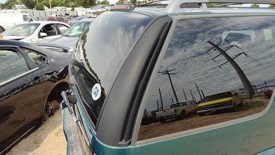 1996 S10 Blazer Passenger Right Rear Moulding On Quarter Panel Oem