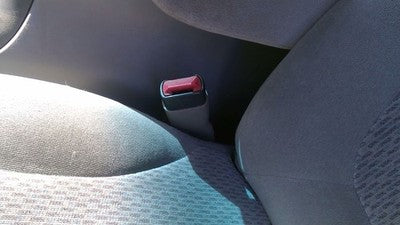 1999 Ford Expedition Driver Left Front Seat Belt Buckle Receiver Oem Gray F2