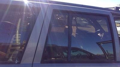 93-98 Grand Cherokee Passenger Right Rear Vent Window Back Door Glass With Frame