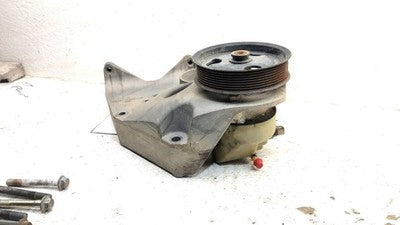 1999 F250 Super Duty Power Steering Pump With Mount Bracket 7.3L Powerstroke Oem