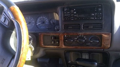 1996-1998 Jeep Grand Cherokee Trim Bezel Around Spedometer Dash Surround Panel