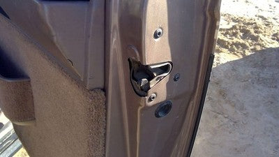 1995 Chevy Astro Passenger Right Front Door Latch With Rods/Cables Oem