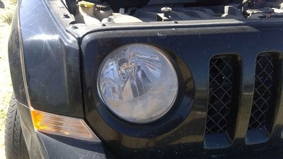 2007-2017 Jeep Patriot Passenger Right Head Light Oem Front Lamp With Bracket