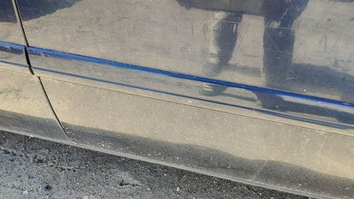 04-06 Town & Country Passenger Right Front Moulding Door Trim Strip Blue Pb8