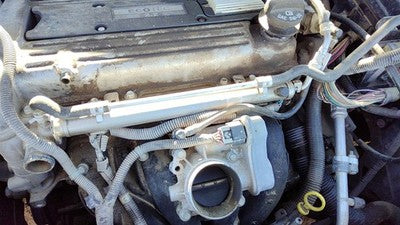 2005-2010 Chevy Cobalt Complete Fuel Rail With Injectors Set Loaded Oem 2.2L