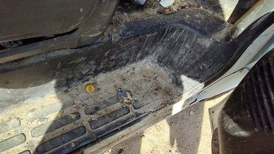 2002 Savana Van 2500 Passenger Right Lower Side Step Trim Panel Oem
