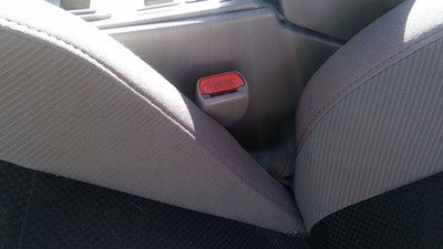 1999-2002 Subaru Forester Driver Left Front Seat Belt Buckle Receiver Oem Gray