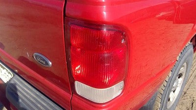 2000 Ford Ranger Passenger Right Tail Light Brake Lamp Oem Rear Yl5z13404aa