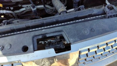 2004-06 Nissan Maxima Top Plastic Cover Above Radiator Support Oem Upper Shield
