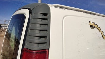 2002 Savana Van 2500 Passenger Right Rear Moulding On Quarter Panel Oem