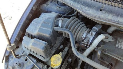 01-06 Town & Country Air Intake Cleaner Filter Box Housing With Tube 3.3L