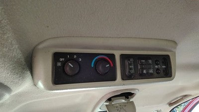 2000 Chevy Venture Rear Overhead Console With Heater Radio Controls 52c Neutral