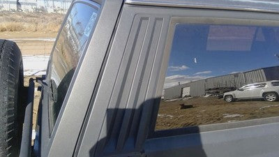 1985 Jeep Cherokee Passenger Right Rear Moulding On Quarter Panel Oem Gray