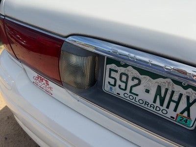 2005 Buick Lesabre Center Tail Light Oem Middle Brake Lamp Lid Mounted