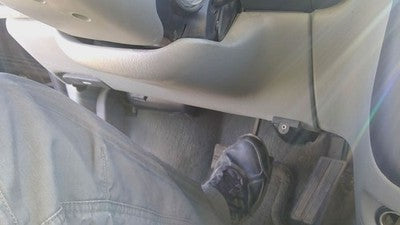 96-00 Chrysler Voyager Lower Dash Under Column Knee Bolster Trim Panel Oem Gray