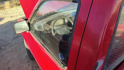1986-1997 Nissan Hardbody Driver Left Front Side Window Door Glass Oem