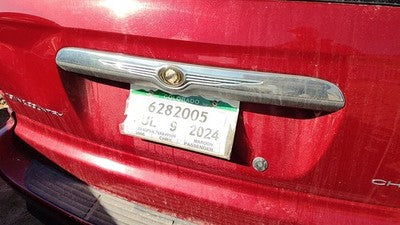 01-07 Town & Country Rear Lift Gate Handle Release License Plate Light Oem