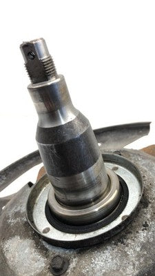 1995-97 Ford F350 Driver Left Front Spindle Steering Knuckle With Wheel Hub 4X2