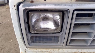 1979-1991 Ford Van E250 Passenger Right Headlight Door Trim Surround Panel Oem