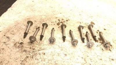 2010-13 Gmc Sierra 1500 Set Of Bolts For Intake Manifold Oem Hardware Only 5.3l