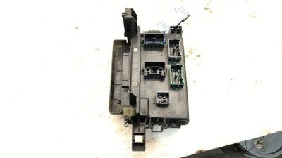 2006-2007 Chrysler 300 Engine Fuse Box Oem 3.5L P04692031ai 05161486Aa