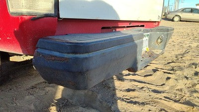 1986-1997 Nissan Hardbody Rear Bumper Assembly With Brackets Oem 999T16d013