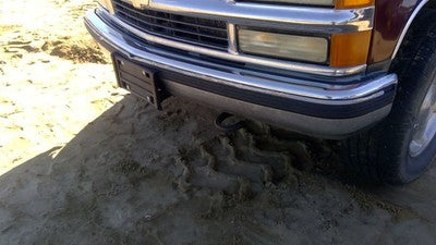 1995-2000 Chevy Tahoe Front Bumper Assembly With Brackets Oem Chrome 15574111