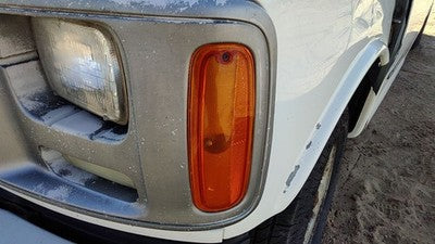 96-02 Savana Van 2500 Driver Left Front Turn Signal Light Lamp Fender Mounted