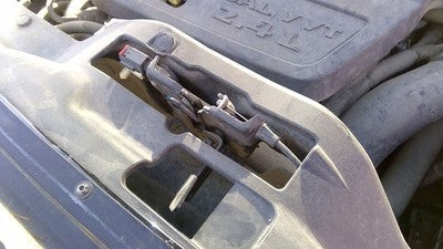 2011-2017 Jeep Patriot Hood Latch Assembly With Bracket Oem 68051631Af