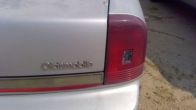 1988-1991 Cutlass 2 Door Passenger Right Tail Light Oem Brake Lamp Rear