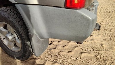 2000-2004 Nissan Xterra Driver Left Rear Bumper End Cap Assembly Oem Back
