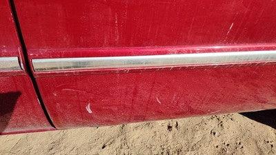 06 Town & Country Driver Left Rear Moulding From Door Back Trim Inferno Red Prh