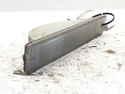 88-89 New Yorker Passenger Right Lower Turn Signal Bumper Mounted Light Lamp