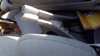 1991 Cutlass 2 Door Driver Left Front Seat Belt Buckle Receiver Oem Gray