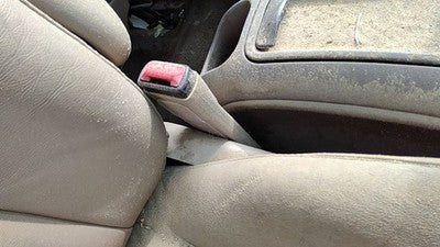 2000 Ford Windstar Passenger Right Front Seat Belt Buckle Receiver Oem