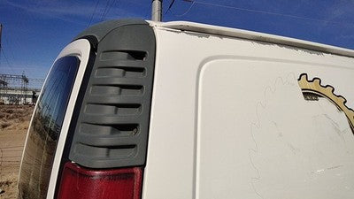 2002 Savana Van 2500 Passenger Right Rear Moulding On Quarter Panel Oem