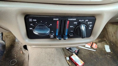00-05 Buick Century Temperature Control Module In Dash Heater Ac Head Unit Oem