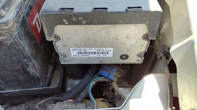 2005 Chrysler Town & Country Multifunction Control Module Computer With Fuse Box