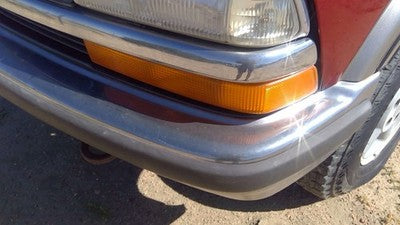 1998-2005 Chevy S10 Blazer Driver Left Front Turn Signal Light Lamp Oem 15098268
