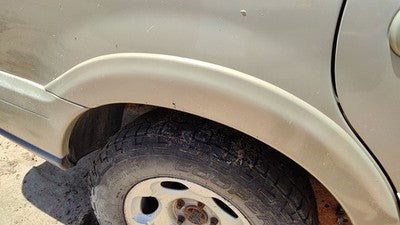 1998 99 Lincoln Navigator Passenger Right Rear Wheel Flare Moulding Back Gold Bi