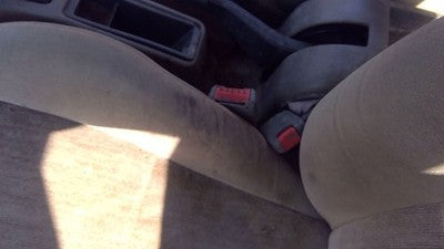 1993 Saturn Sw2 Driver Left Front Seat Belt Buckle Receiver Oem Tan
