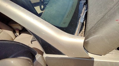 Suzuki Grand Vitara Xl-7 Passenger Right Front Moulding On A Pillar Post Gold