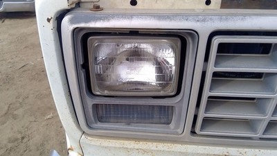 1979-1991 Ford Van E250 Passenger Right Headlight Door Trim Surround Panel Oem
