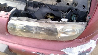 1996-1999 Saturn Sw2 Driver Left Head Light Oem Front Lamp With Bracket 21111169
