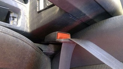 2011-2017 Jeep Patriot Driver Left Front Seat Belt Buckle Receiver Oem Gray Dv