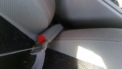1999-2002 Subaru Forester Passenger Right Front Seat Belt Buckle Receiver Gray