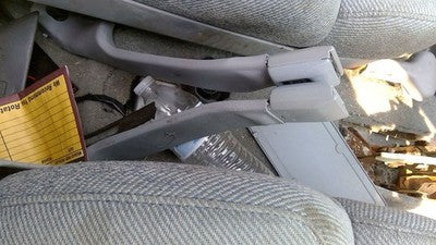 1991 Cutlass 2 Door Passenger Right Front Seat Belt Buckle Receiver Oem Gray